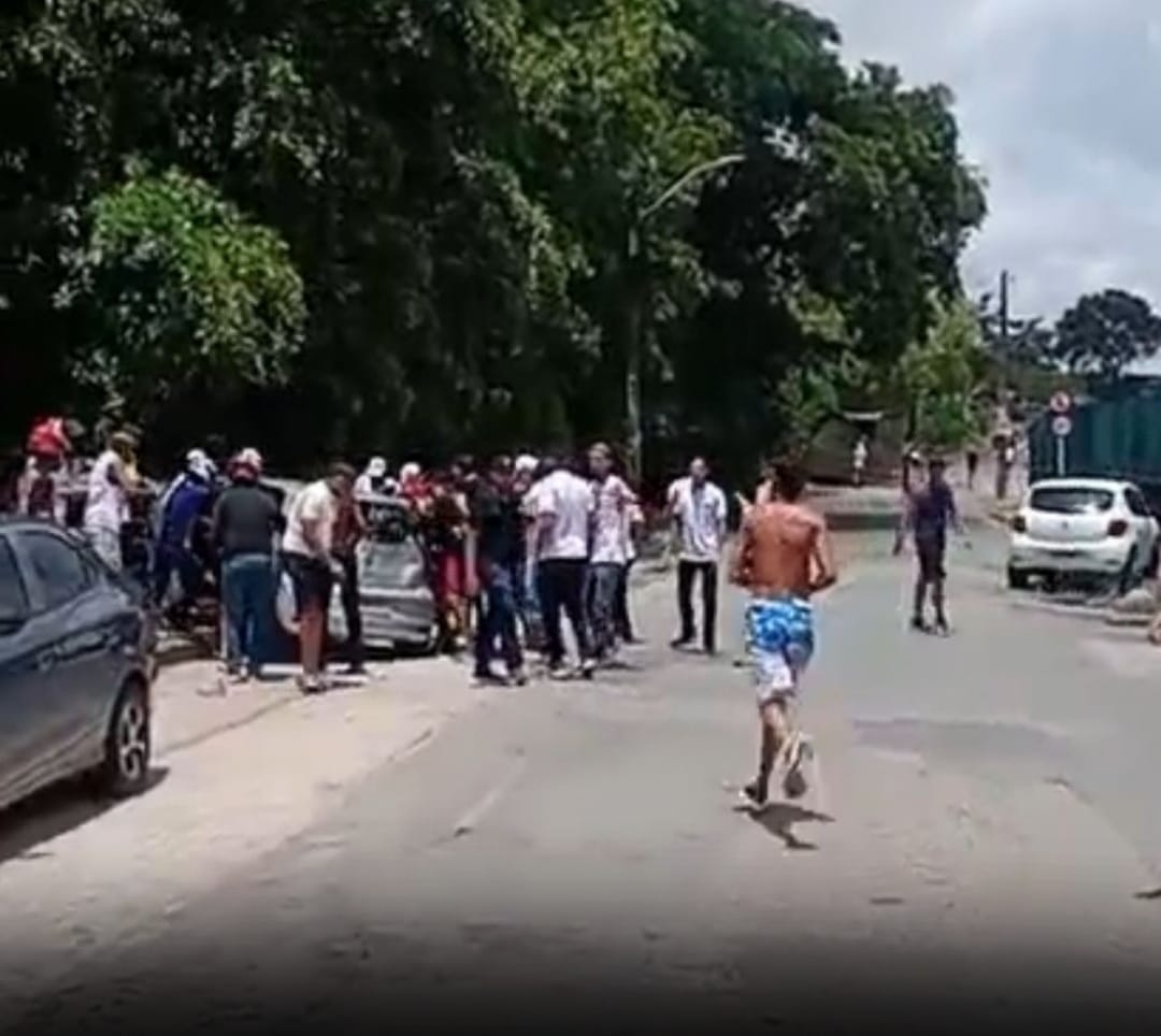 pm prende 4 suspeitos de envolvimento com brigas no Barro