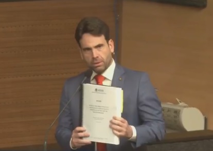 Vereadores do Recife rejeitam abertura de processo de impeachment de João Campos