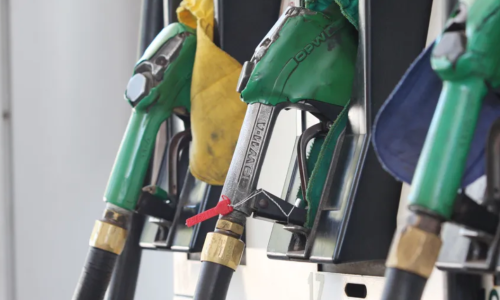 GOVERNO PROPÕE ZERAR ICMS DO DIESEL IMPORTADO ATÉ MAIO PARA EVITAR ALTA E GREVE