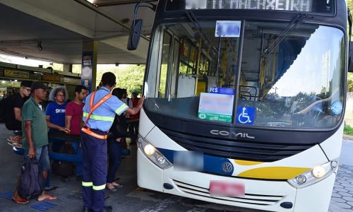 Passagem de ônibus no Grande Recife continua sendo R$ 4,30 por determinação da justiça