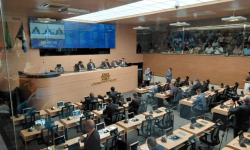 BASE DE JOÃO CAMPOS BLINDA GESTÃO E ENTERRA CPI QUE INVESTIGARIA CONCURSO DA PGM
