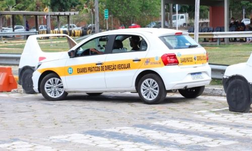 CNH EM PERNAMBUCO: DETRAN ACABA COM BALIZA E RAMPA NO EXAME PRÁTICO
