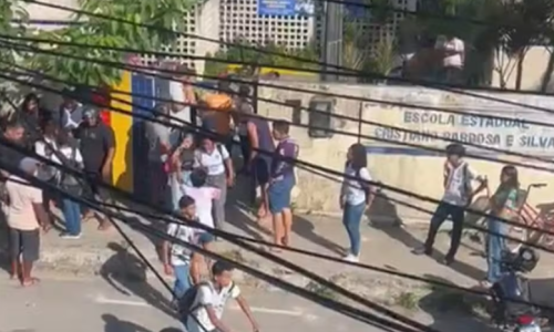 Adolescente esfaqueia três colegas em escola estadual em Barreiros, na Mata Sul