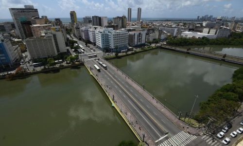 ATENÇÃO MOTORISTA: MONTAGEM DO GALO GIGANTE ALTERA TRÂNSITO NO RECIFE A PARTIR DESTE SÁBADO