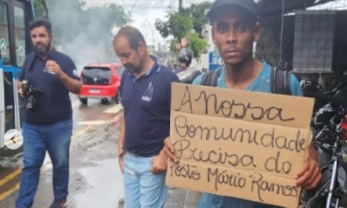 MANIFESTANTES FECHAM AVENIDA NORTE EM PROTESTO POR ATENDIMENTO MÉDICO EM CASA AMARELA